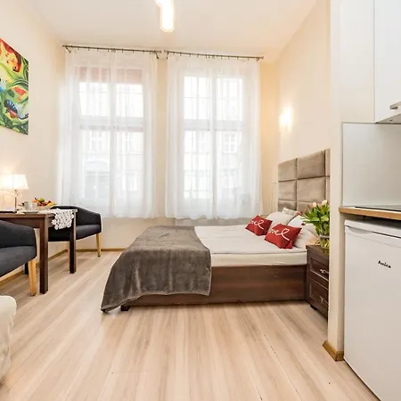 W Centrum Starowki Old Town Ogarna * Γκντανσκ
